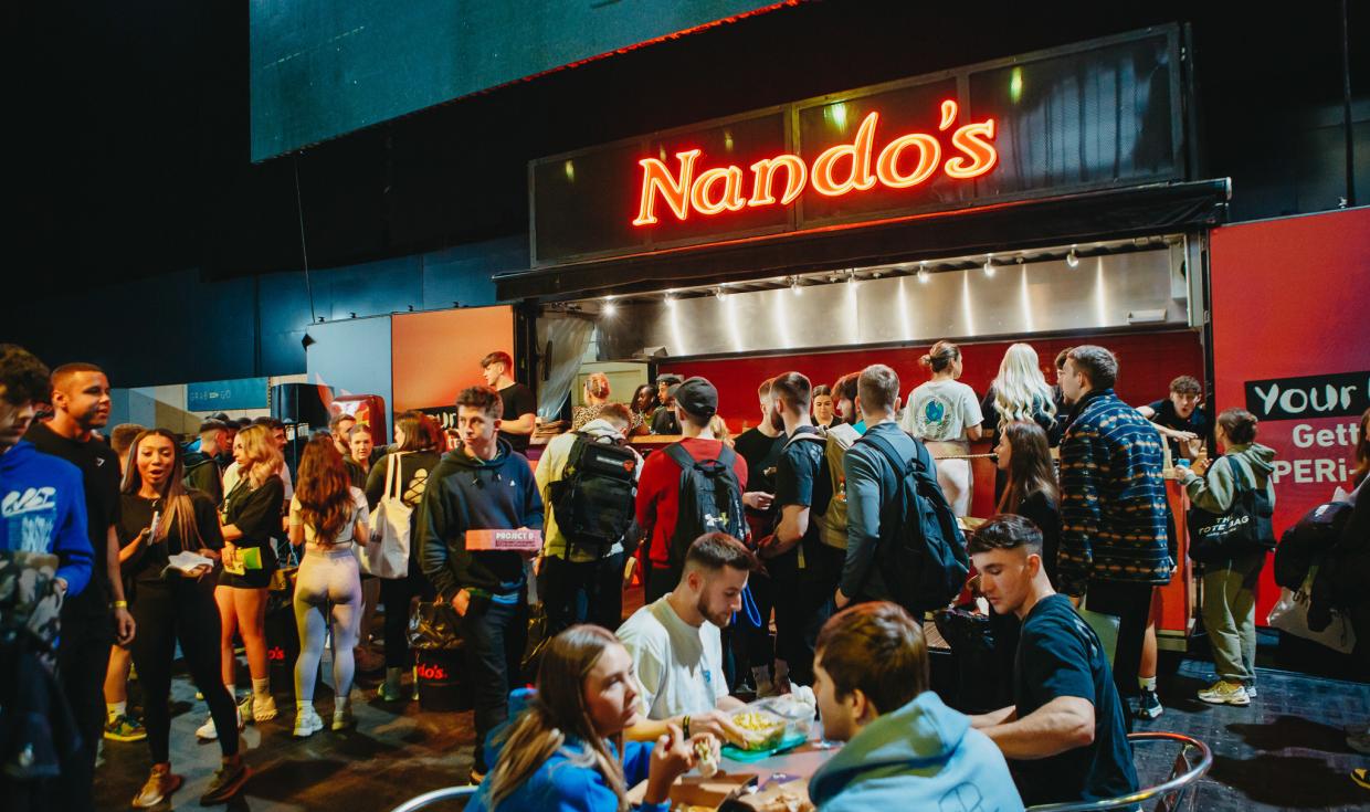 Gymshark Nandos queue